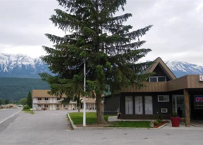 Selkirk Inn