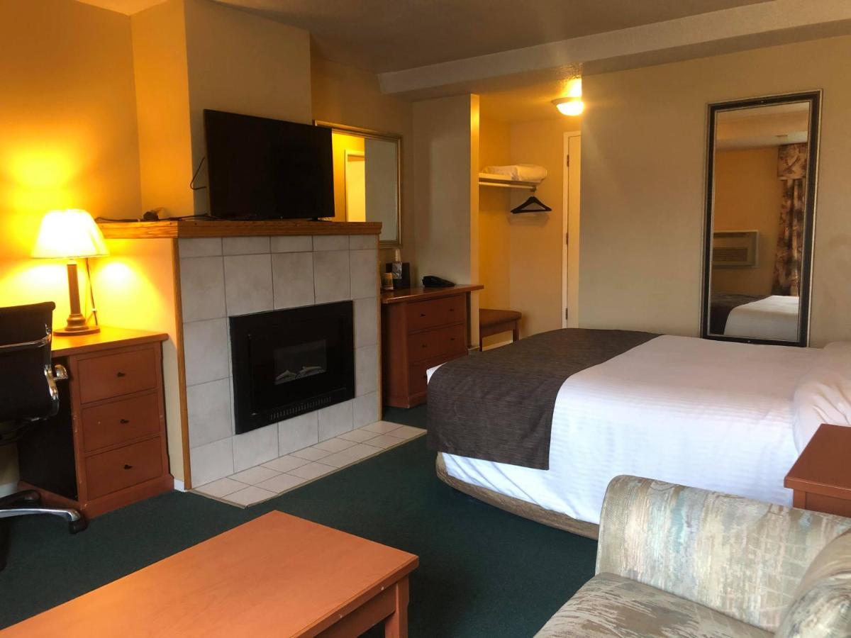 Selkirk Motel 2*